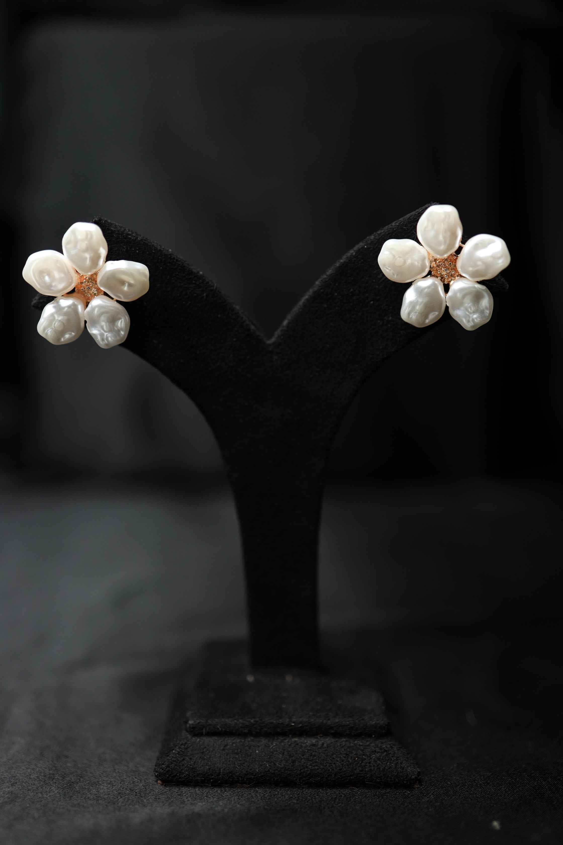 Flower Pearl Studs