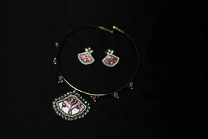 Hasli Mop Setting of Pendant with Earrings