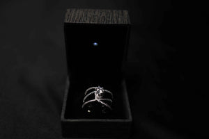 ZIG ZAG DIAMOND REPLICA RING