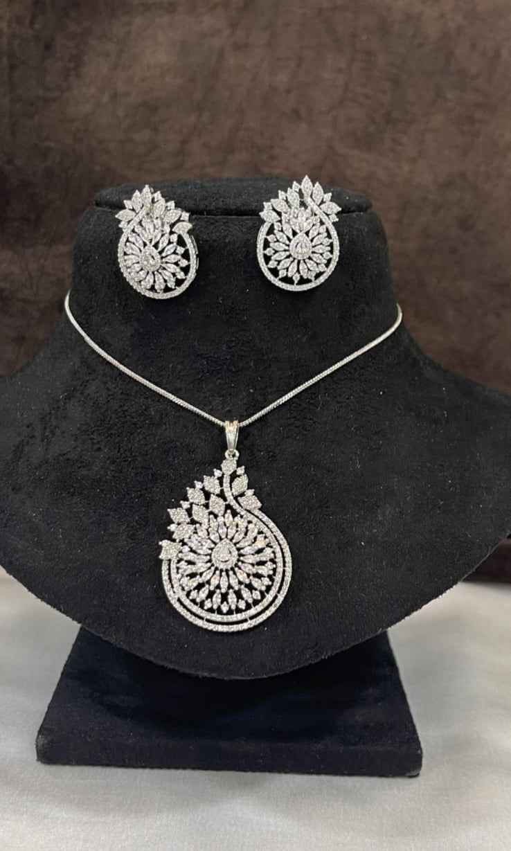 Radiant Floral Pendant Set