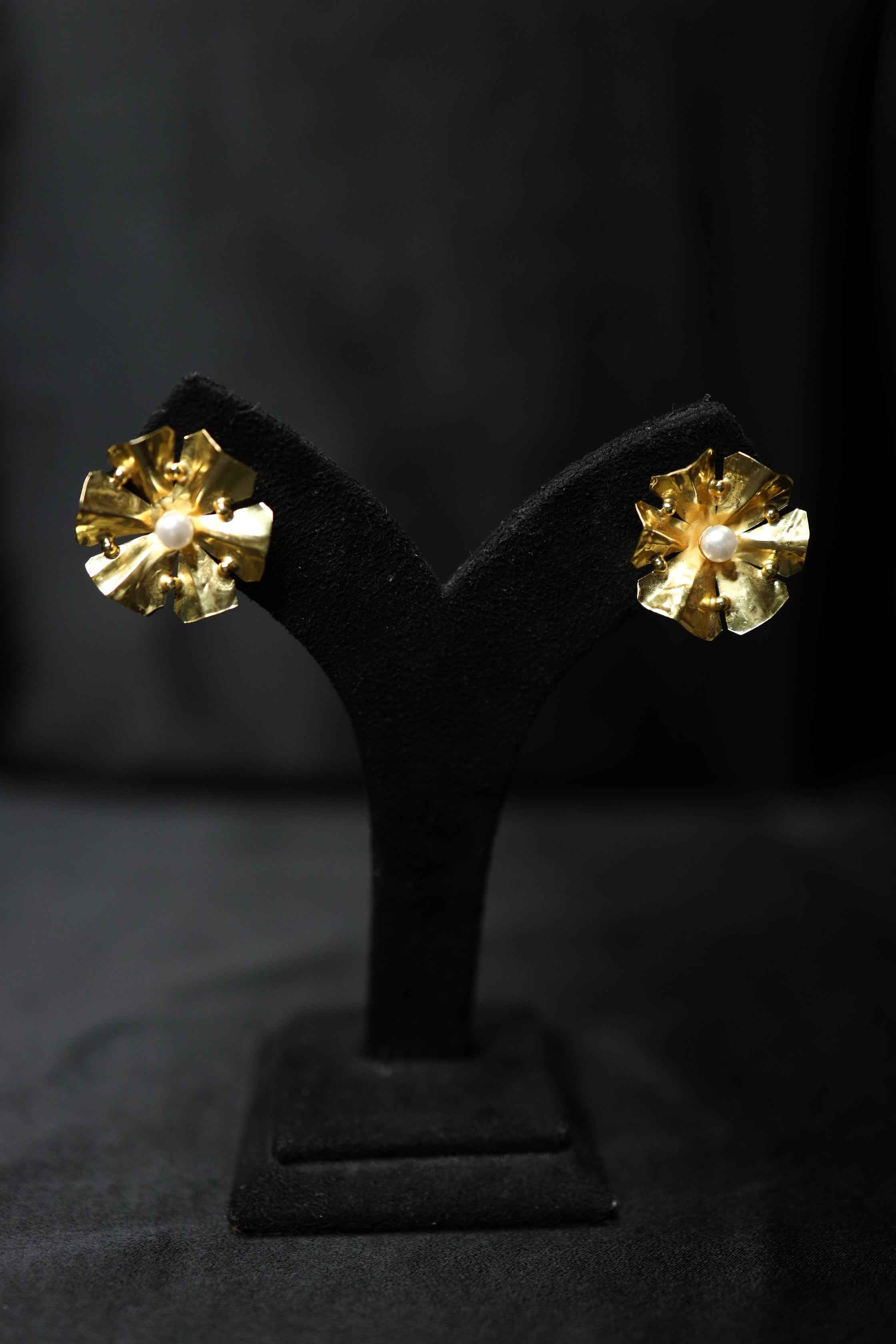 Anti-Turnish Gold Polish Brass Studs