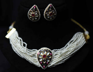 Pearls Choker with Layered Pearls