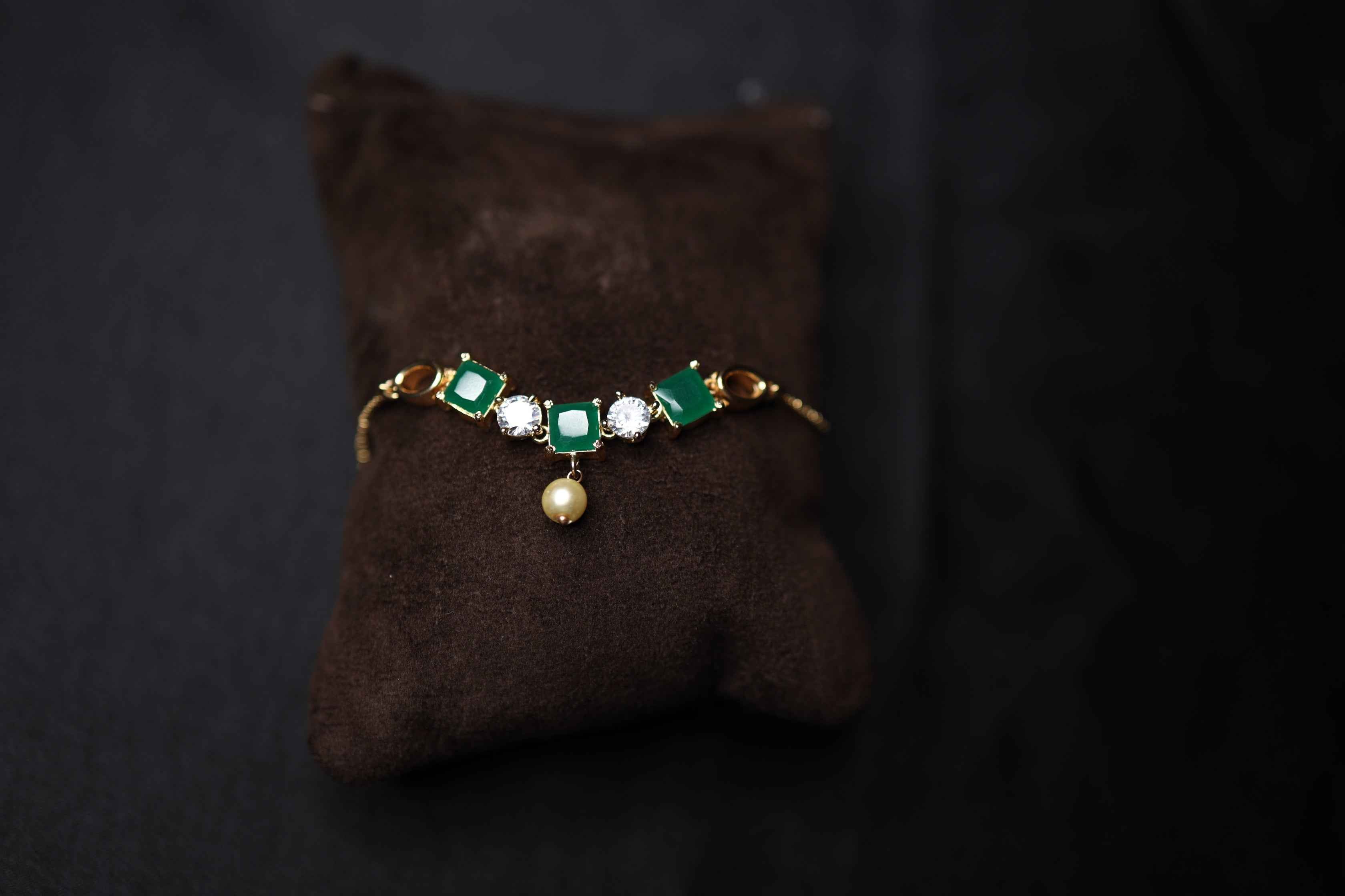 Diamond Cut Pearl Embellished Bracelet