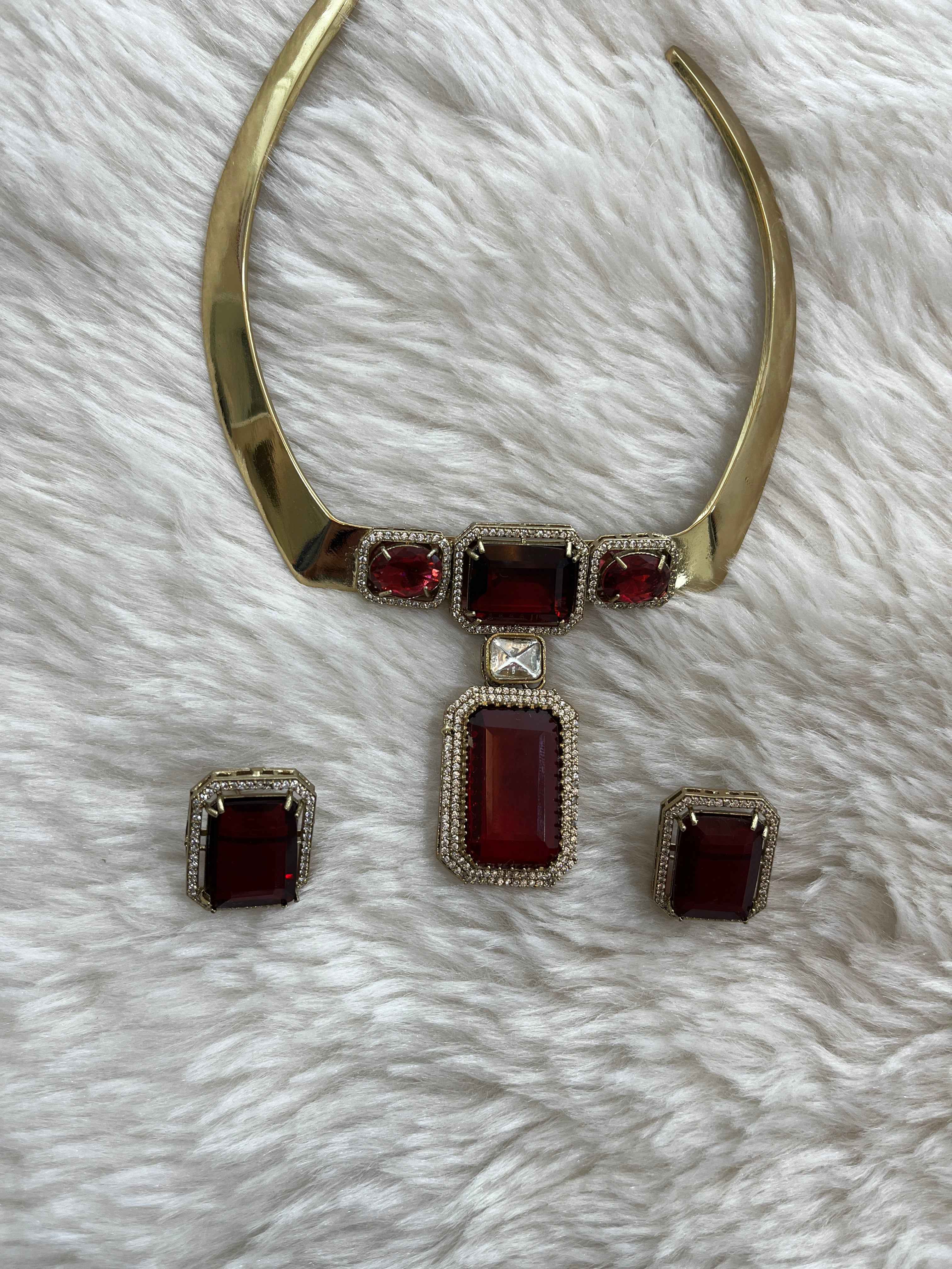 Regal Ruby Hasli Set