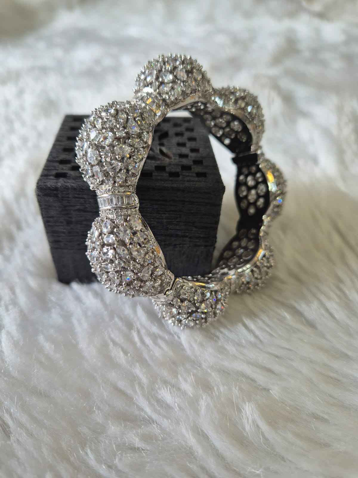 CZ Breclet Openable (Pair of 2)