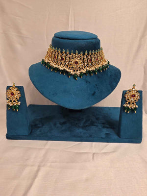 Kundan choker matte gold finishing